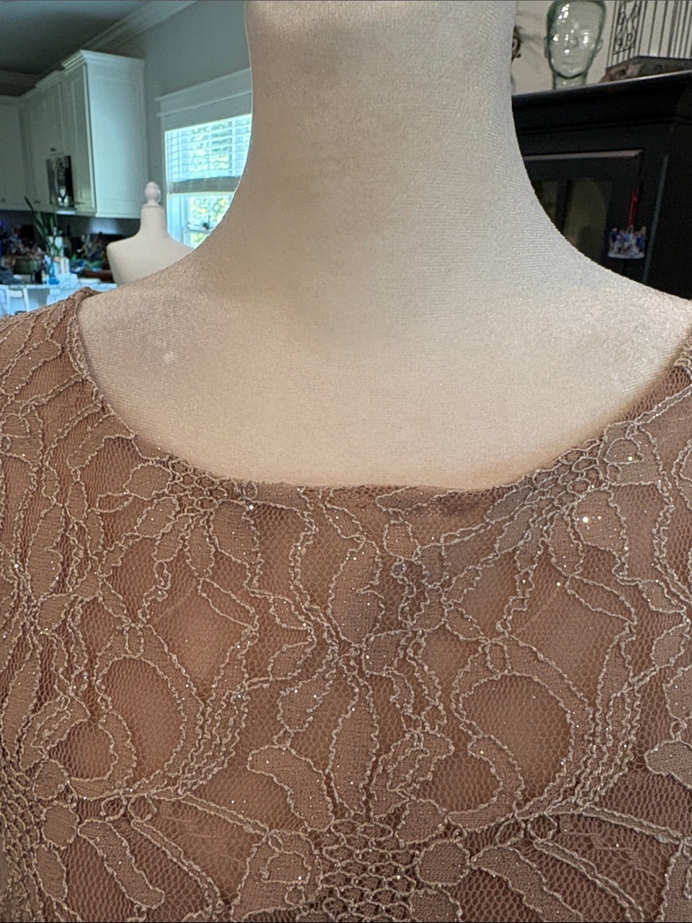 Jackie Jon Sz 8 lace and beaded long sleeve cocktail dress. Blush formal party - Picture 4 of 10